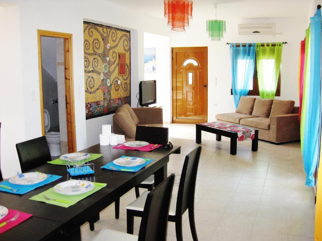 Vrisi Apartments & Villa Pitsídia Quarto foto